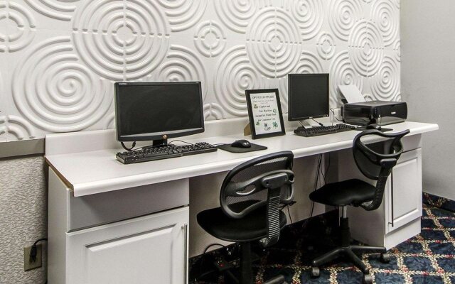 Travelodge by Wyndham Prince Albert