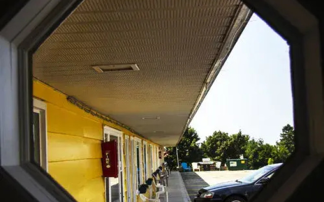 Southsider Motel & Holicay Apartments