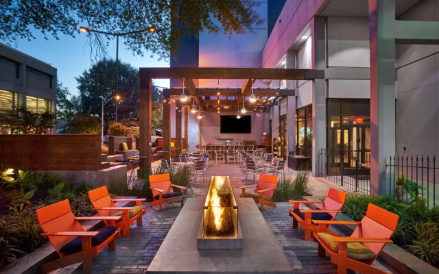 Hilton Knoxville