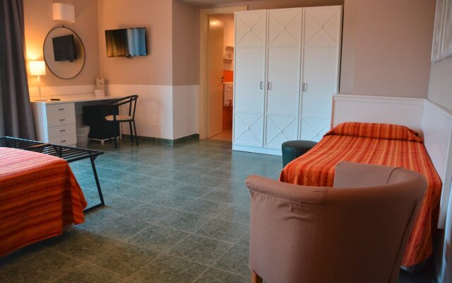 Conte Di Cabrera Hotel Club