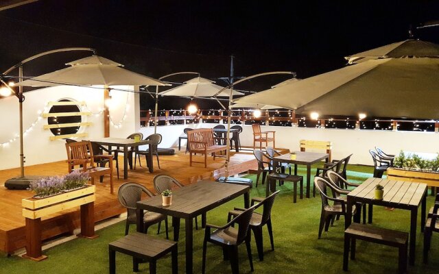 Inthree Gueshouse - Hostel