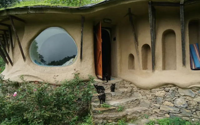 Geeli Mitti
