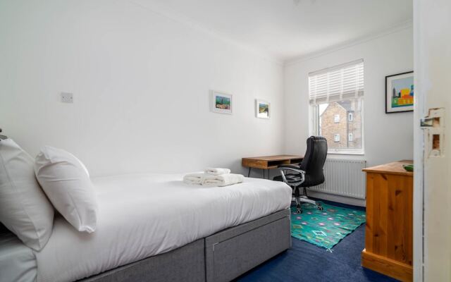 Guestready - Sunny 2BR Home in Walthamstow + Garden