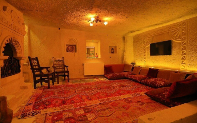 Iris Cave Cappadocia