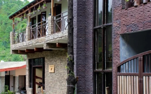Mocha Chalet