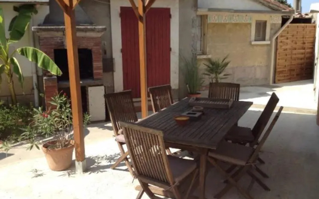 Appartement Tout Confort Avec Parking Fermé