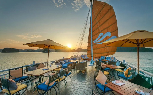 Paradise Sails Cruise Ha Long
