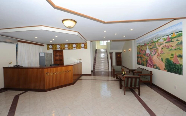 Sky Palace Hotel Bagan