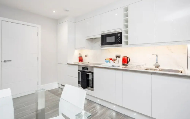 Roomspace Apartments -The Legacy