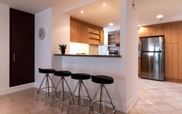 Elegant 3BR in Dubai Marina With Scenic Views!