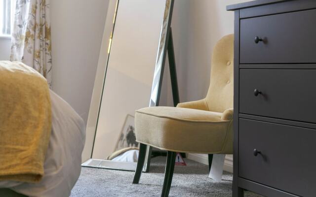 Piazza View Cathedral Quarter Apartment