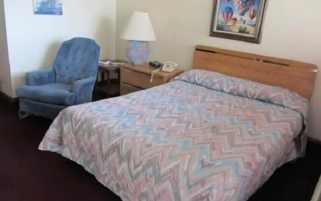 Warrick Plaza Inn