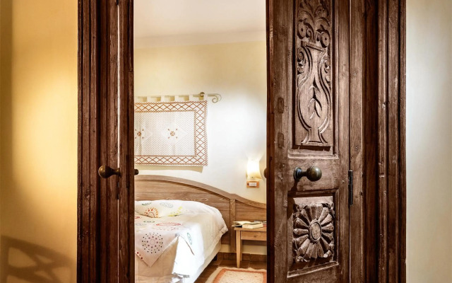 Cruccuris Resort Adults Only