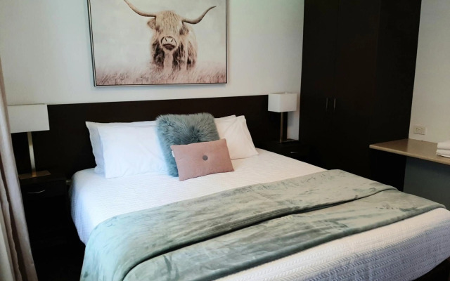 Tourist Road - 2 Bedroom Unit - WiFi
