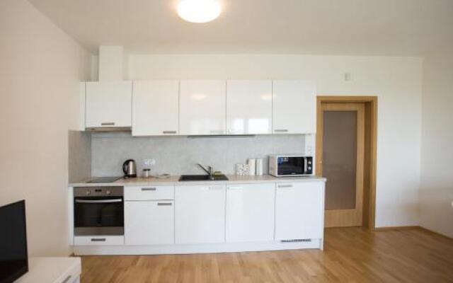 006 Angel Apartment