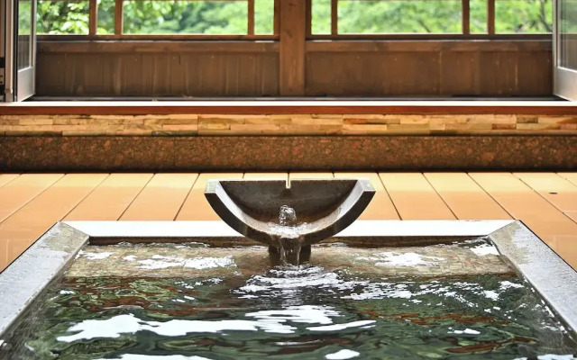 Tonosawa Onsen Yamano Chaya Ryokan