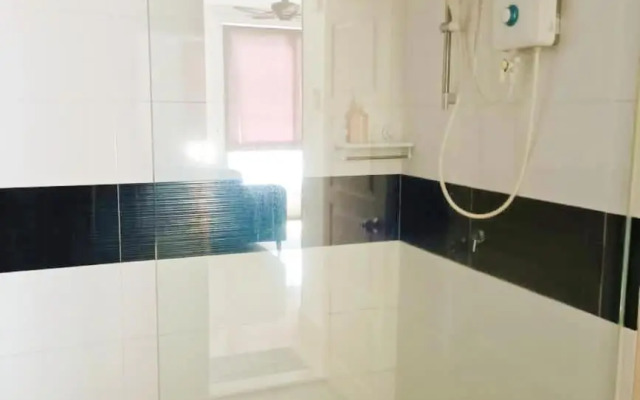 Mansion One Two Bedroom Seaview 7 Pax