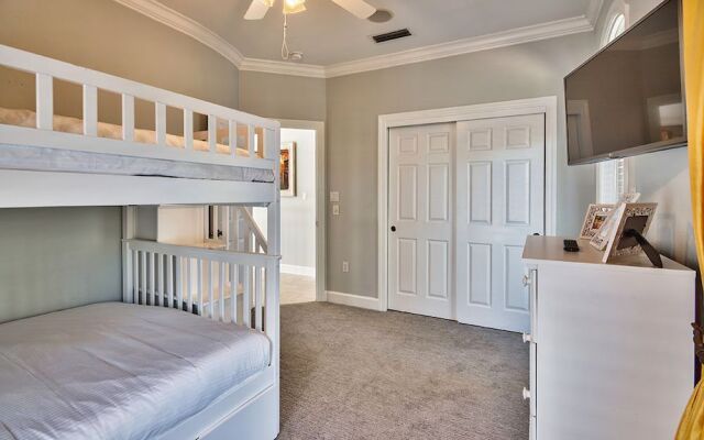 Casa Esmeralda by RedAwning