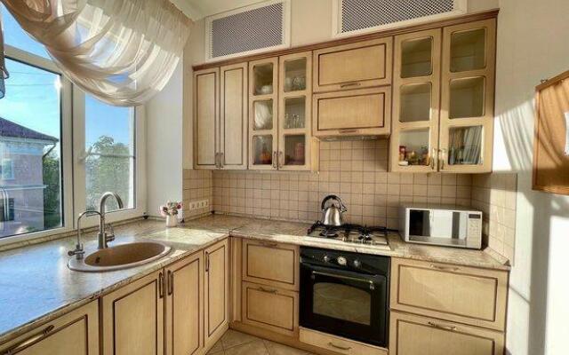 ТутУютно на улице Людогоща