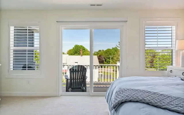 Ocean Outlook Coastal Serenity