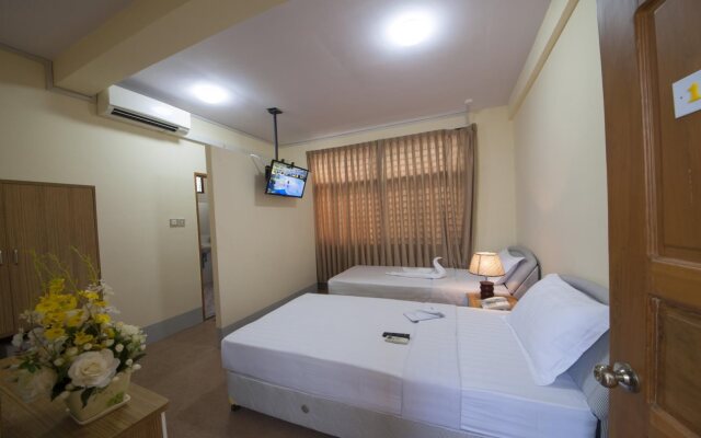 Royal Golden 81 Inn