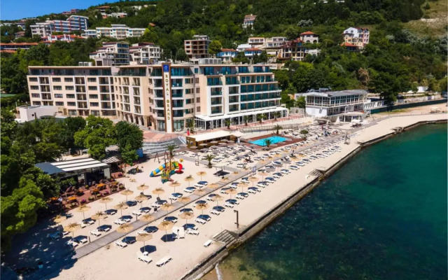 Royal Grand Hotel & SPA