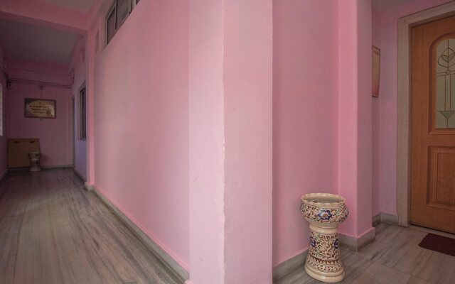 Welcome Guest House By OYO Rooms