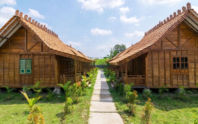 Oyo 1304 Roemah Gladak Kebon Sidoluhur