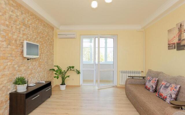 Apartment on Obolonskiy Prospect 16V