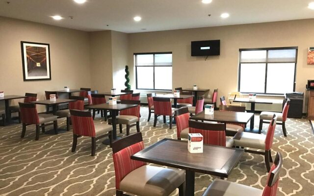 Comfort Suites Plymouth near US-30