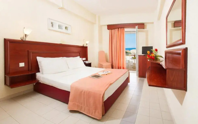 Xenios Loutra Village Beach Hotel