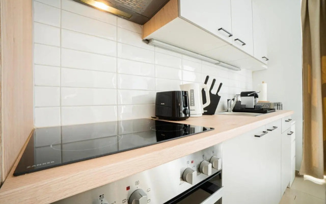 Modern and lovely apartment next to subway station