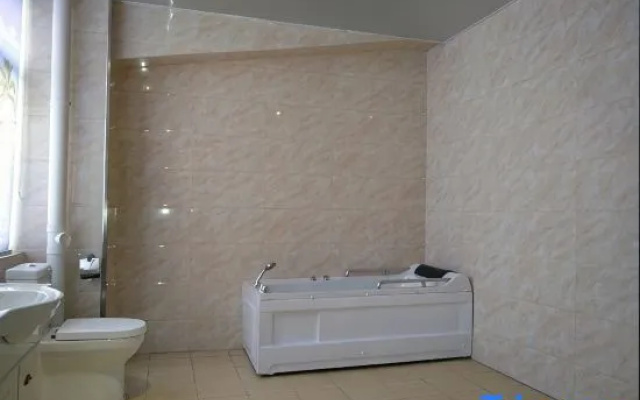 Weihui Jingshang Mingdu Hotel – Bathroom – Xinxiang