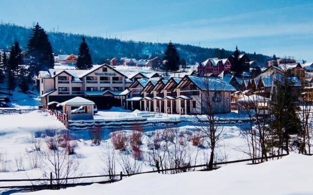 Whiteberry Hotel