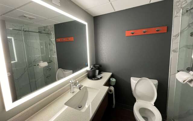 La Quinta Inn & Suites by Wyndham Fayetteville I-95