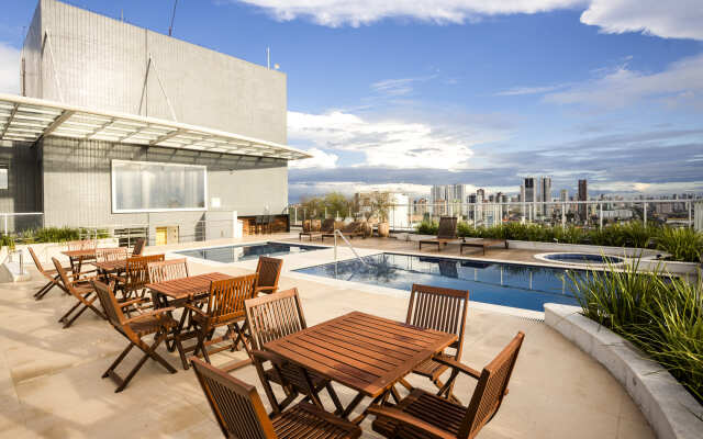 Ibis Styles Belém Hangar