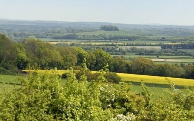 Lodge Farmhouse Bed & Breakfast