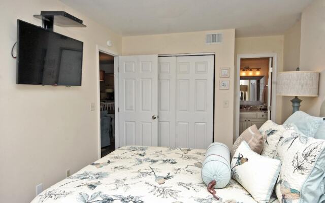 Boardwalk 485 by Youngs Suncoast