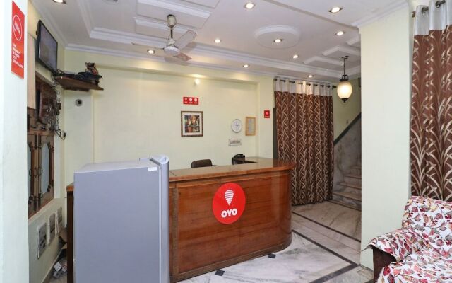 OYO 6073 Hotel K M B