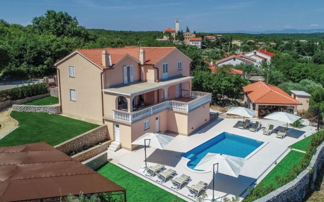 Amazing Home in Krk With 3 Bedrooms, Wifi and Outdoor Swimming Pool