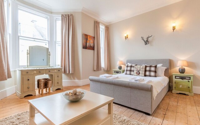 Posh Holiday Home in Plymouth near Royal William Yard