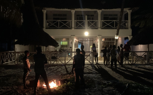 African Paradise Beach Hotel