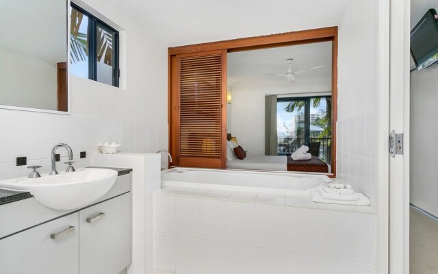 Blue Lagoon Private Resort Apartment