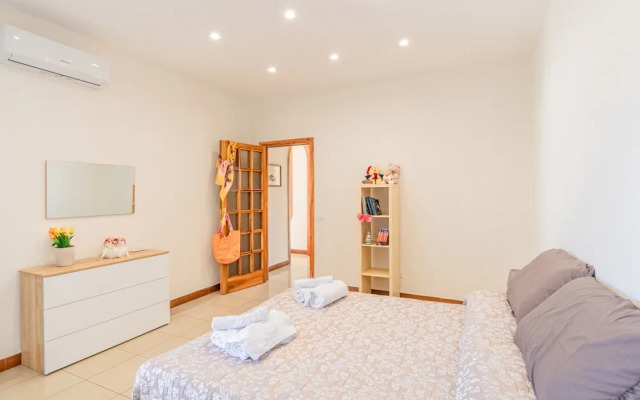 Bright Apartment Private Parking Naples