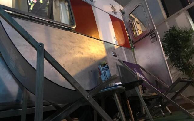 HafenTraum IndoorHostelCamp