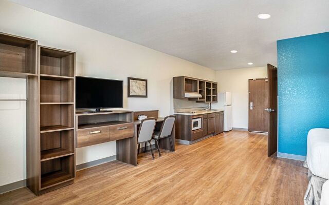 WoodSpring Suites Naples