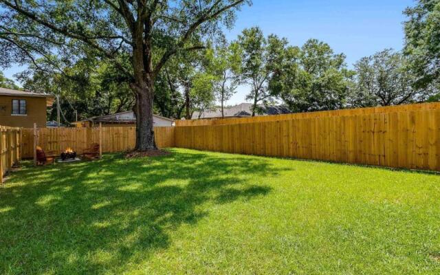 Lone Oak House