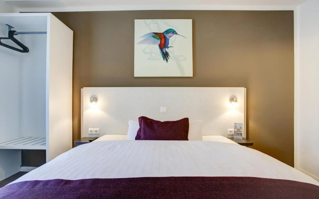 Hotel West
