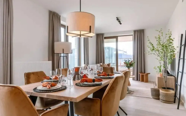 Family Apartment Located by the sea