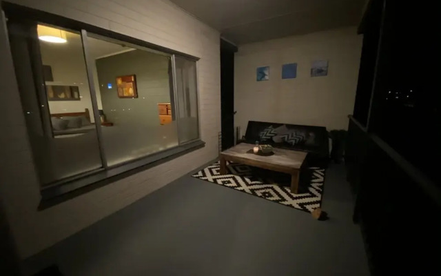 Apartment on Tennyson